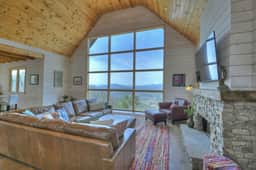 Luxury 5BR Cabin | Hot Tub & Mtn Views | Secluded
