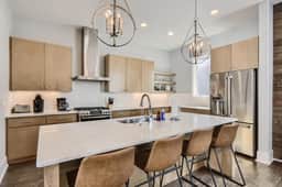 Luxury Gulch Condo - Walk to Broadway - Rooftop