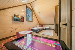 New Private Smokies Cabin • Hot Tub & Parking