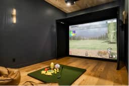 Luxury Cabin: Private Pool, Hot Tub & Game Room!