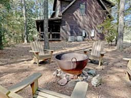 Luxury Rustic Cabin • Hot Tub & Spa • Fire Pit
