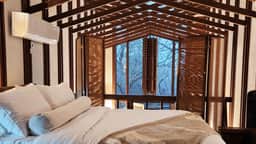 Stoneflower Cottage: Lake Access & Architectural - Image 5