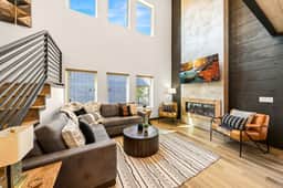Indoor Pool & Hot Tub Cabin - Parkway Retreat
