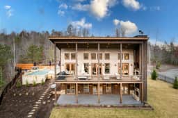Luxury Blue Ridge Cabin • Pool, Hot Tub, Views