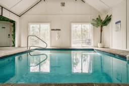 Indoor Pool - Sleeps 26 - Hot Tub