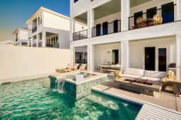 6BR Gulf-Front Luxury w/ Pool & Hot Tub