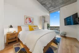 Rainey Luxe Condo w/ Rooftop Pool, Gym & Balcony