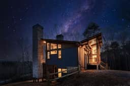 Luxury Retreat • Hot Tub • EV Charger • View
