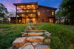 Private Mountain-View Cabin w/ Hot Tub - Image 5