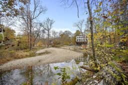 Luxury Cabin Getaway: Hot Tub, Game Room & Creek - Image 5