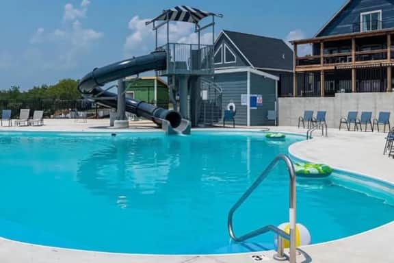 Luxury Lodge Near Lake • Hot Tub, Pools, Firepit & Games