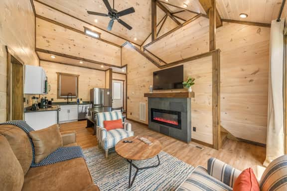 Serene Cabin w/ Hot Tub & Mountain-Lake Views