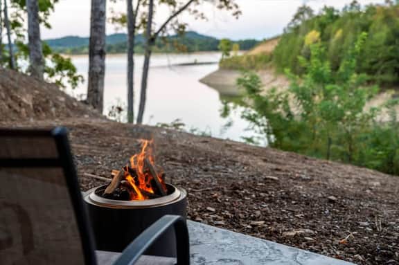 Private Pool - Kayaks - Hot Tub - Sevierville Luxe