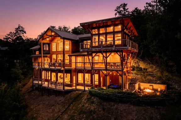 Mtn Lodge • Indoor Pool & Hot Tub + Fire Pit