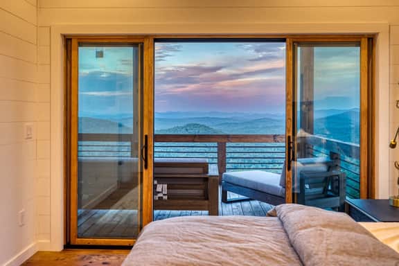 6 Bedroom Mountain Cabin w/ Hot Tub & Game Room - Image 4