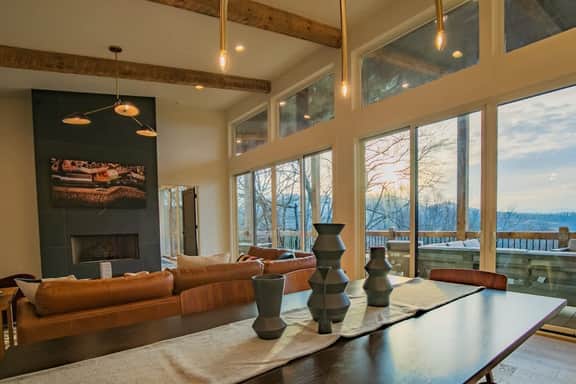 Mountain View Luxury Lodge | Hot Tub Retreat