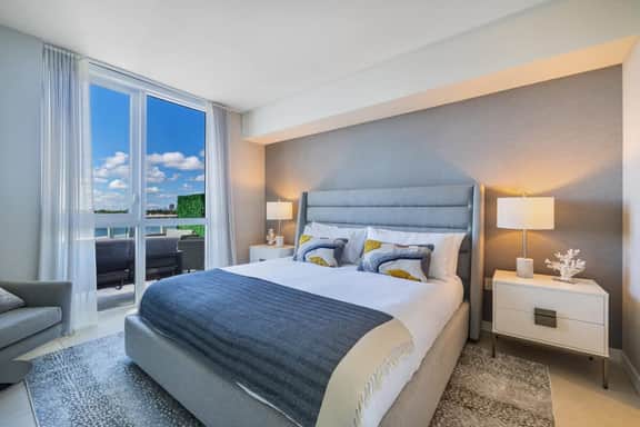 Luxury Beach Condo | Pool, Gym & Balcony