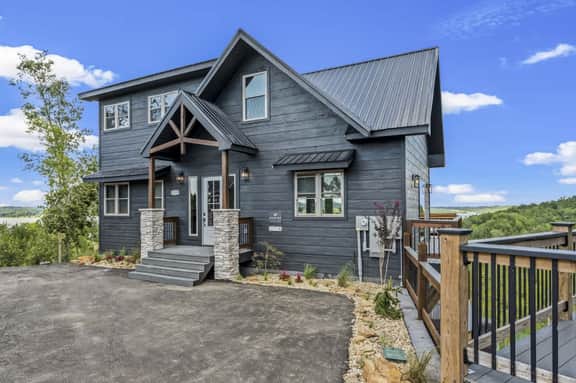 Lakefront Retreat w/ Pool, Hot Tub, Game Room - Image 3
