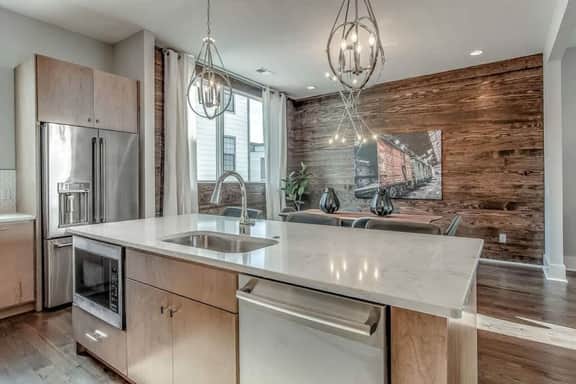 Luxury Gulch Condo - Walk to Broadway - Rooftop