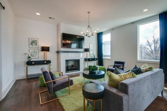 7BR Downtown Nashville • Gulch Rooftop Deck