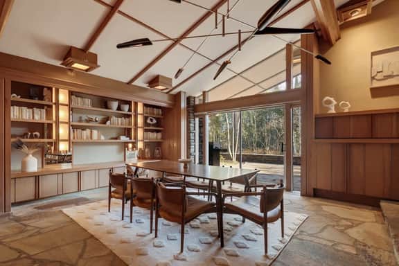 Luxury Fay Jones Home - Hot Tub - Movie Theater