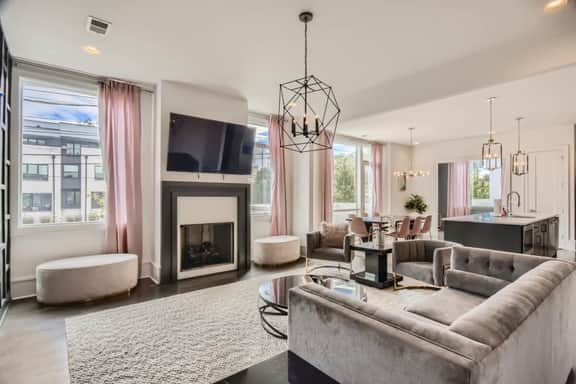Luxury Songbird Suites | 2 Rooftops & View | 16