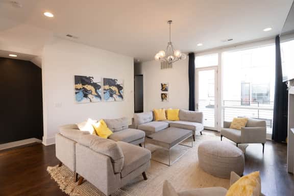 3BR Luxury Gulch Condo w/ Private Rooftop