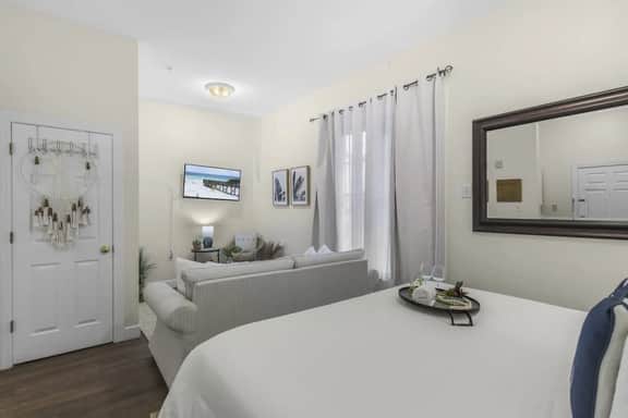 Rosemary Pearl | Free Beach Shuttle & Pool