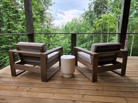 Relaxing Blue Ridge Cabin Retreat with Hot Tub and Mountain Views