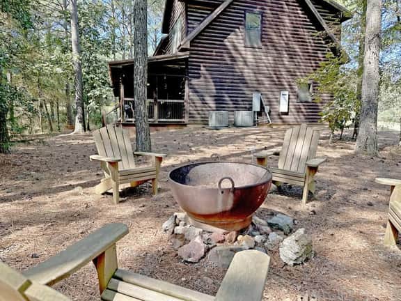 Luxury Rustic Cabin • Hot Tub & Spa • Fire Pit