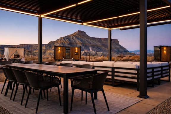Modern Glass Retreat by Capitol Reef