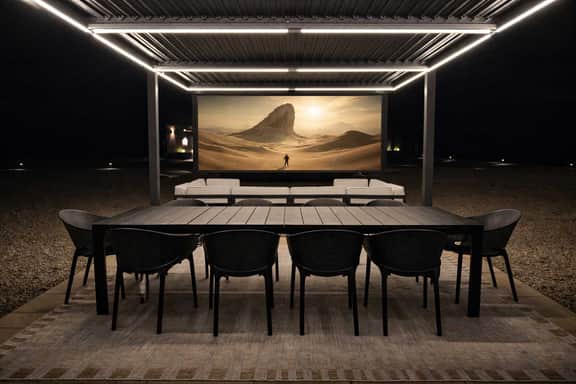 Modern Glass Retreat by Capitol Reef