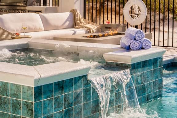 6BR Gulf-Front Luxury w/ Pool & Hot Tub