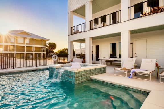 Whitecap Gulf Front 6BR Beach & Pool Gem