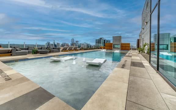 Luxury Rainey Condo w/ Rooftop Pool & Views