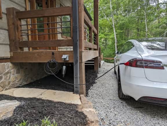 Turkey Ridge – Secluded Getaway: Hot Tub & Games