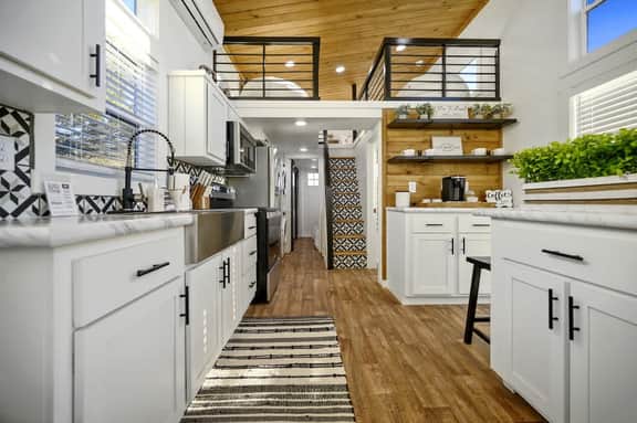 Secluded Lake View Tiny Home with Amazing Views - Image 2