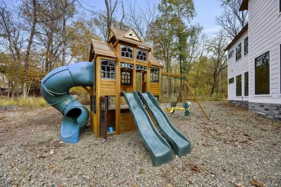 Luxury Cabin Getaway: Hot Tub, Game Room & Creek - Image 2