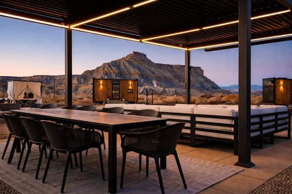 Mirror House Near Capitol Reef - Image 5
