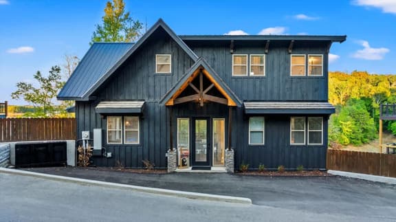 Private Pool - Kayaks - Hot Tub - Sevierville Luxe
