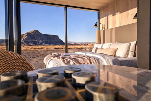One-of-a-Kind Mirror Cabin Near Capitol Reef
