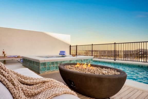 Whitecap Gulf Front 6BR Beach & Pool Gem