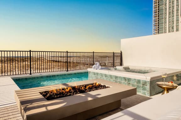 6BR Gulf-Front Luxury w/ Pool & Hot Tub
