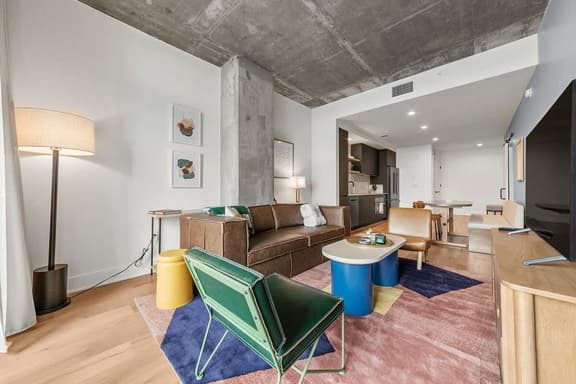 Luxury Rainey Condo w/ Rooftop Pool & Views - Image 1