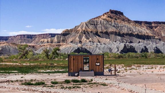 Modern Glass Retreat by Capitol Reef - Image 1