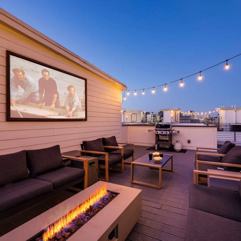 Gulch Walkable 3BR w/ Roof Deck & Skyline View
