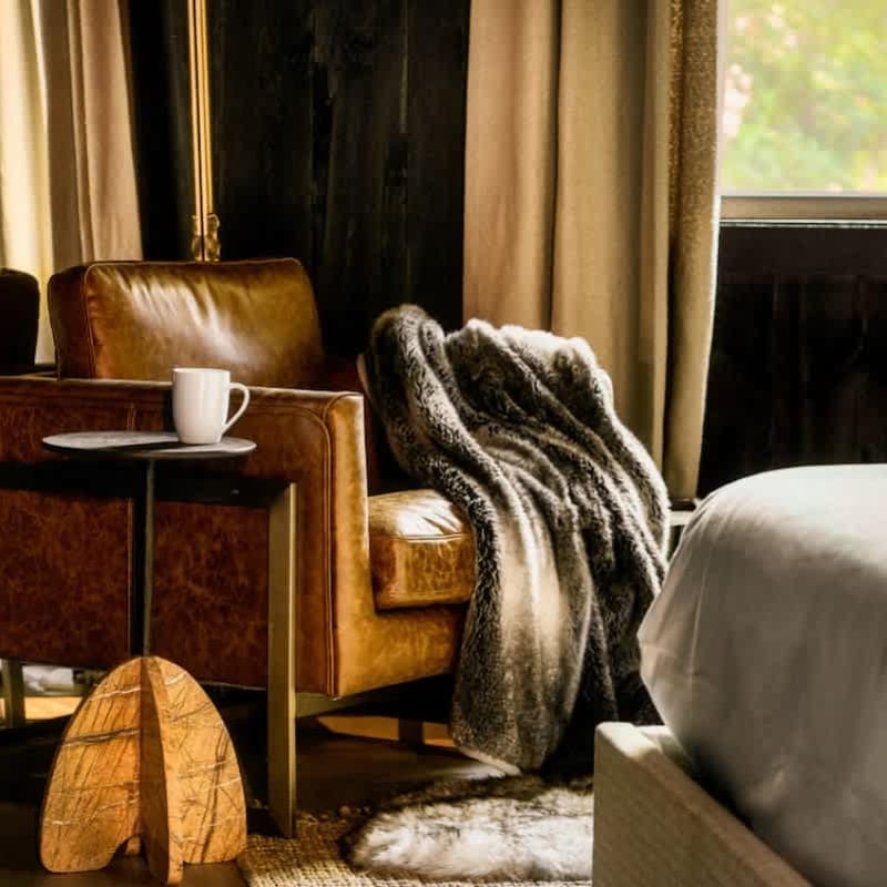 Smoky Mountains Cabin: Private Pool, Theater &