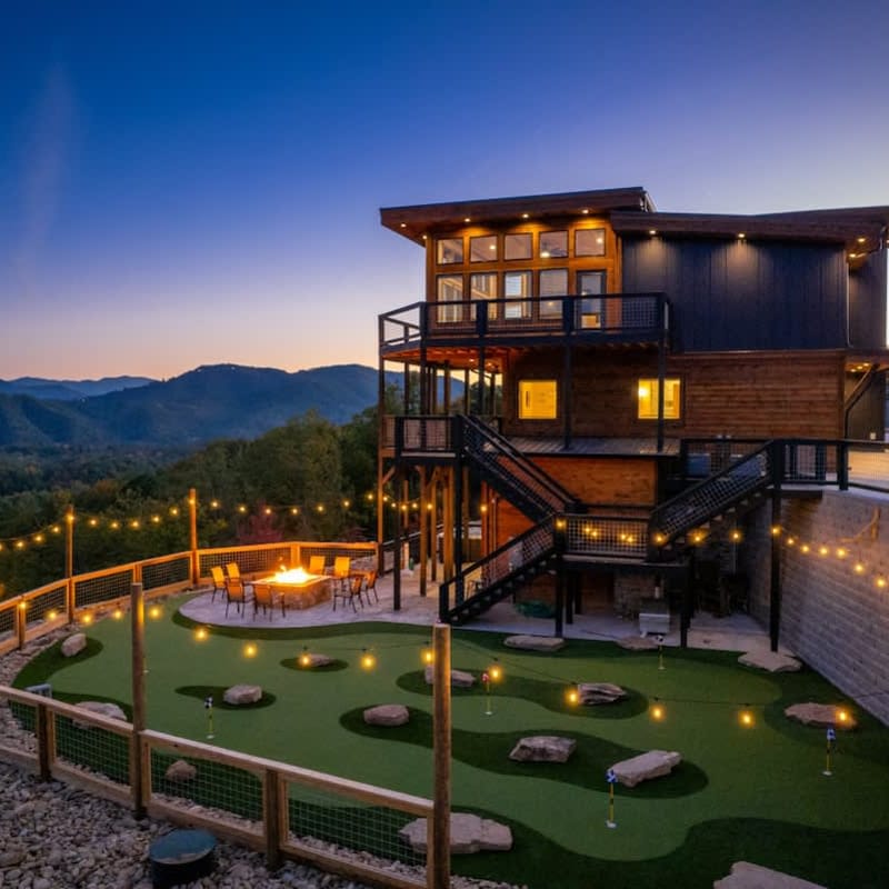 Indoor Pool, Panoramic Mountain Views & Hot Tub
