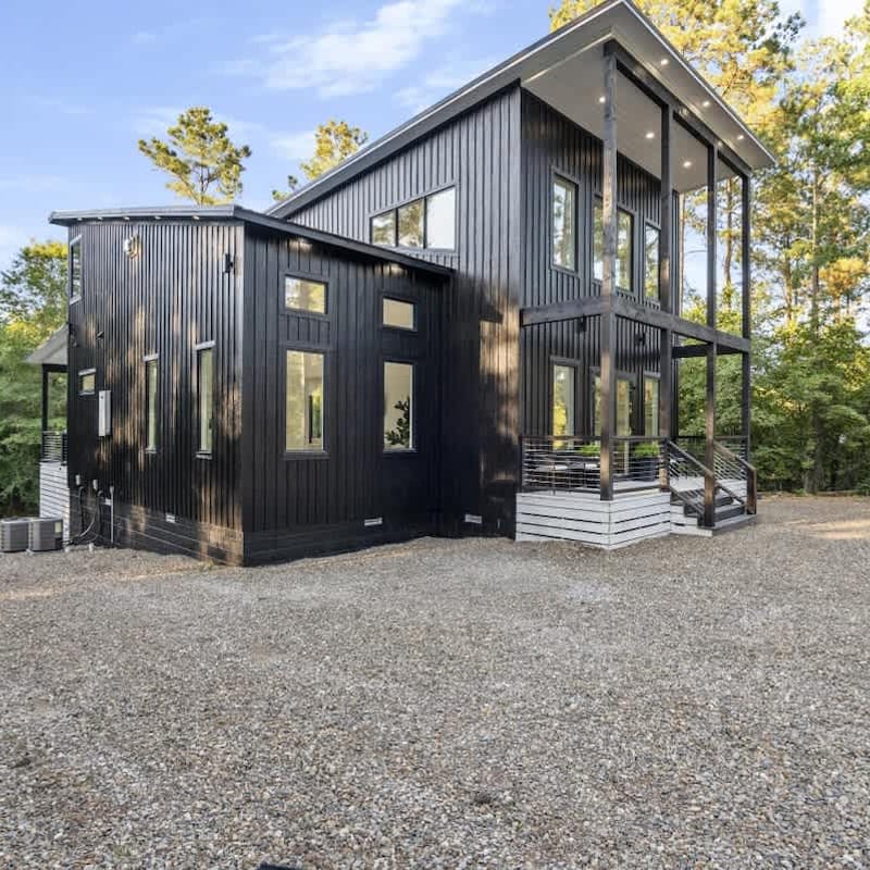 Modern Luxury Cabin - Private Fire Pit & Hot Tub