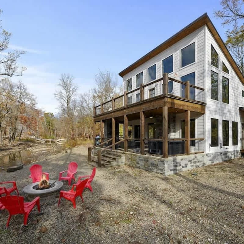 Luxury Cabin Getaway: Hot Tub, Game Room & Creek
